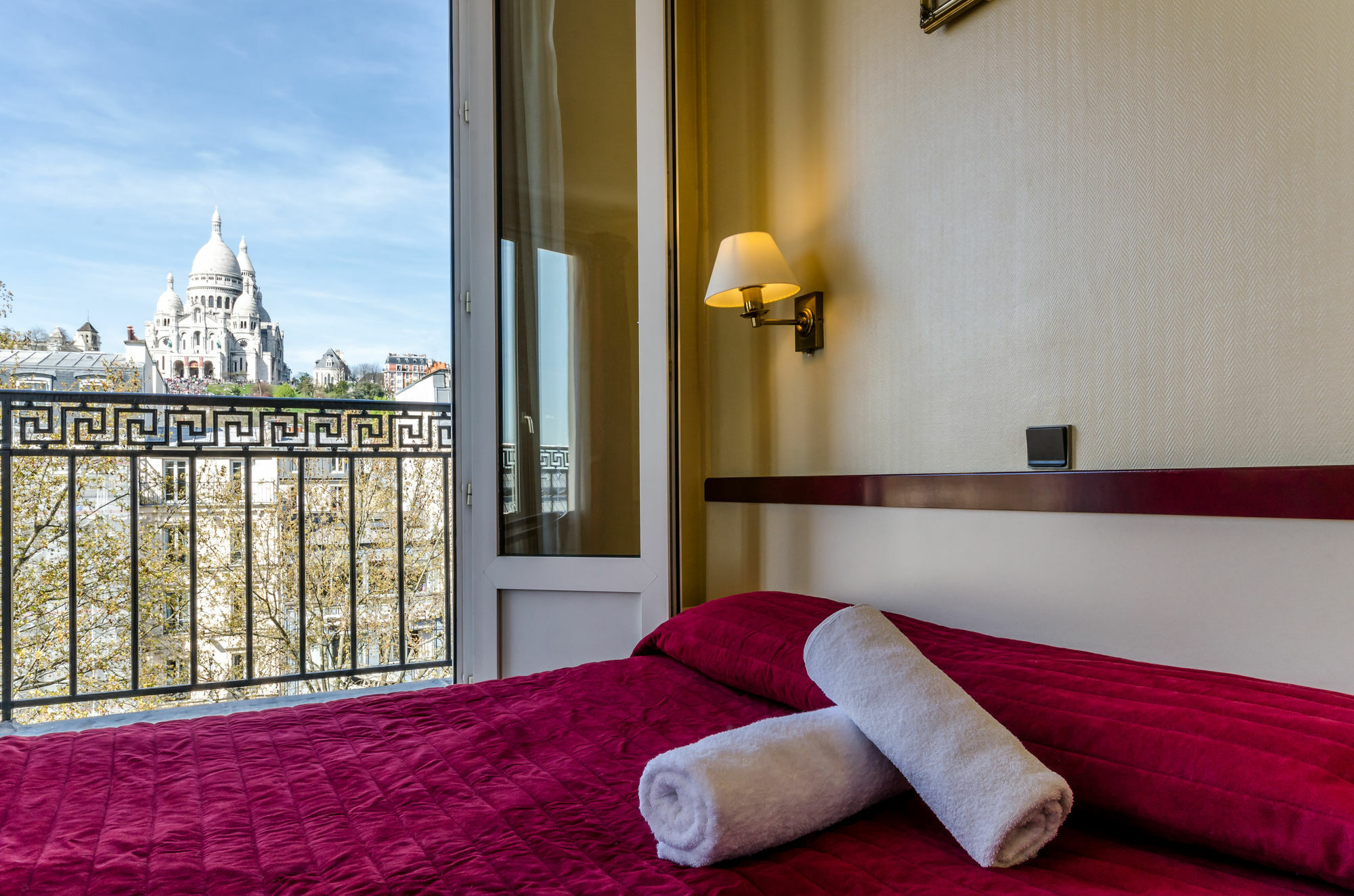 Avenir Hotel Montmartre Paris Bagian luar foto