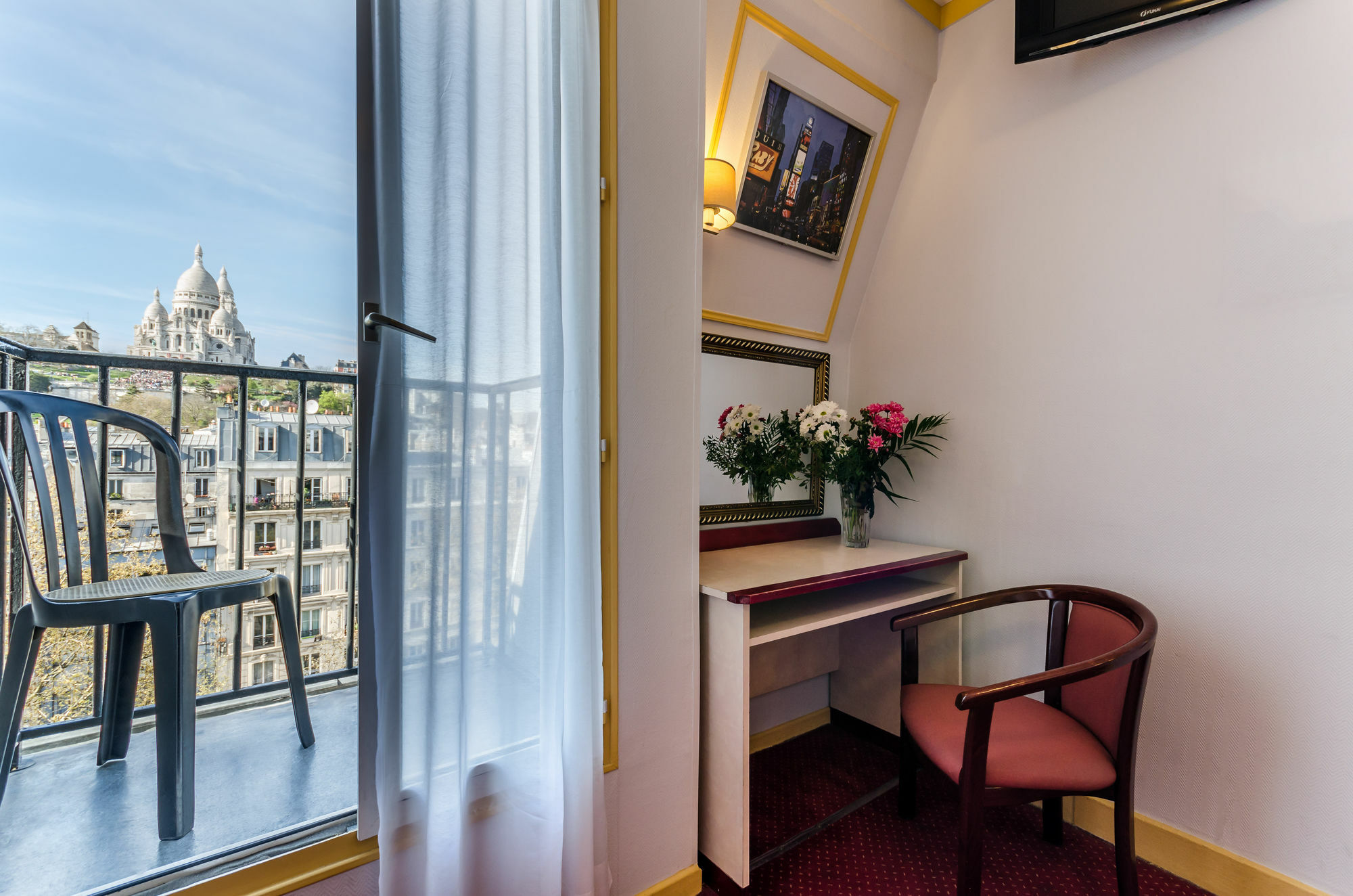 Avenir Hotel Montmartre Paris Bagian luar foto